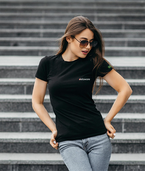 Camiseta em Malha Preta Baby look - delaware